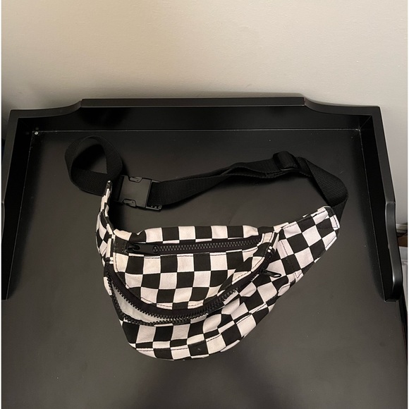 Fanny pack - Picture 1 of 3